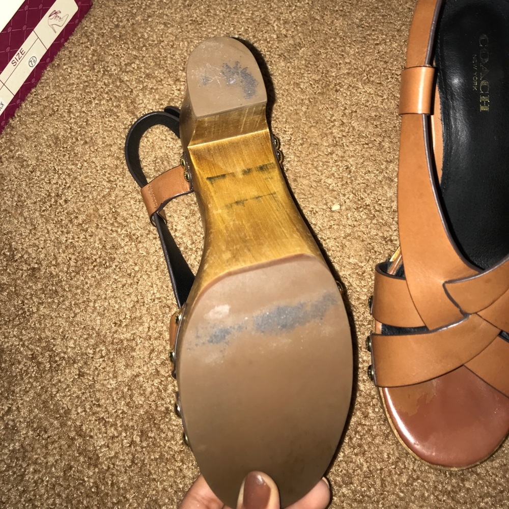 Coach heels - Picture 2 of 8